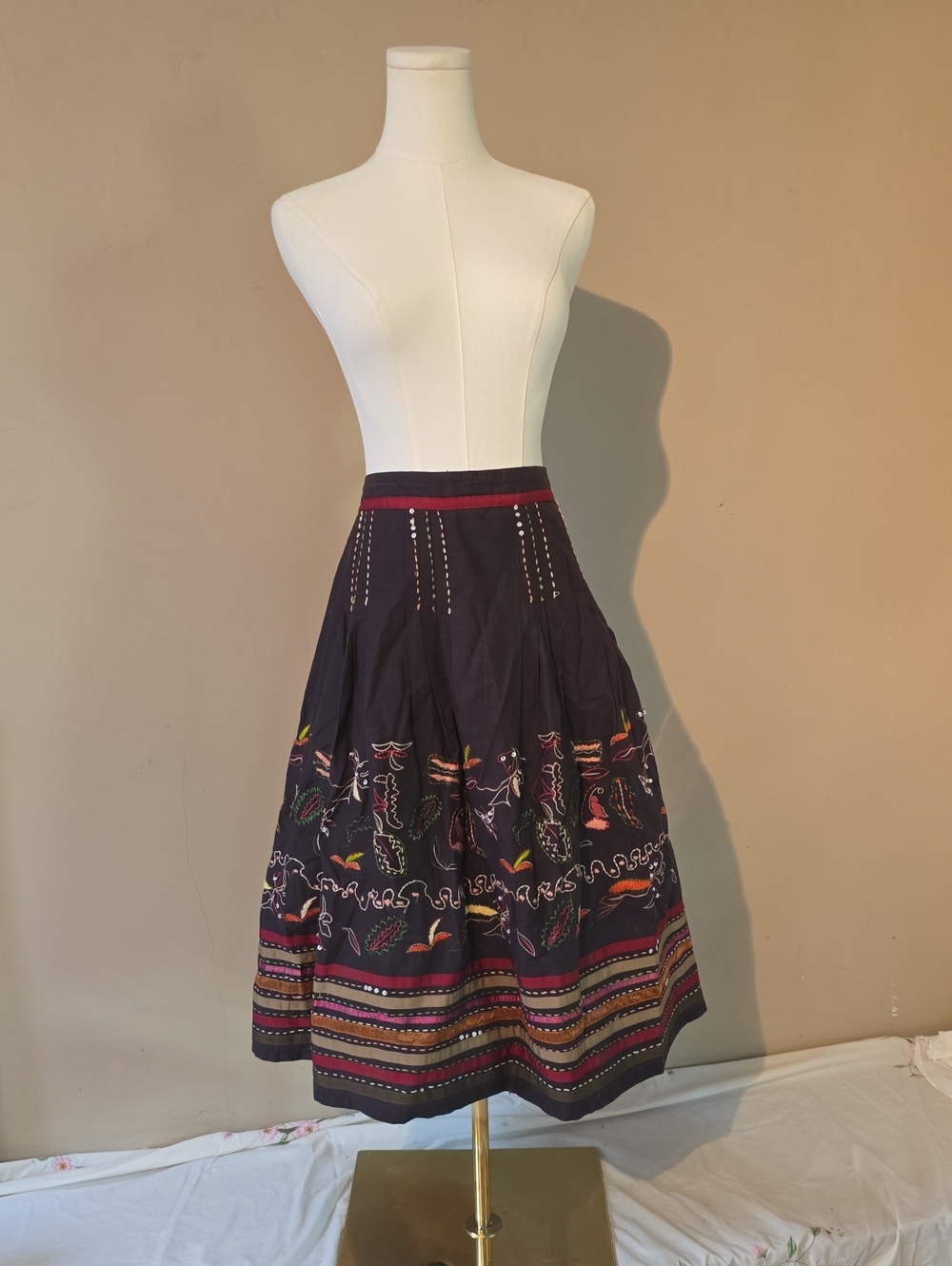 Embroidered Black Midi Skirt with Multicolor Folk Stitching